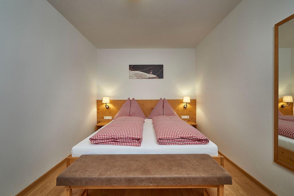 Berg- & Seeblick Pfefferbauer Zell am See Room photo